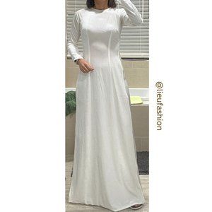 🧧 Vietnamese Traditional Dress (Áo Dài)